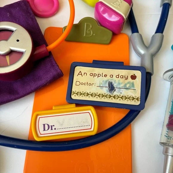 BToys Kids Pretend Play Medical Playset Doctor Kit - Picture 3 of 4